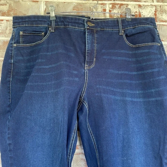 Denizen Levi’s Boyfriend Distressed Cuffed Ankle/Cropped Jeans - Picture 2 of 7